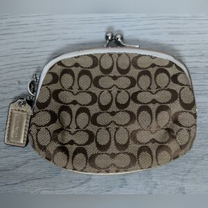 Coach Brown Signature Gold Hang Tag Kisslock Coin Purse